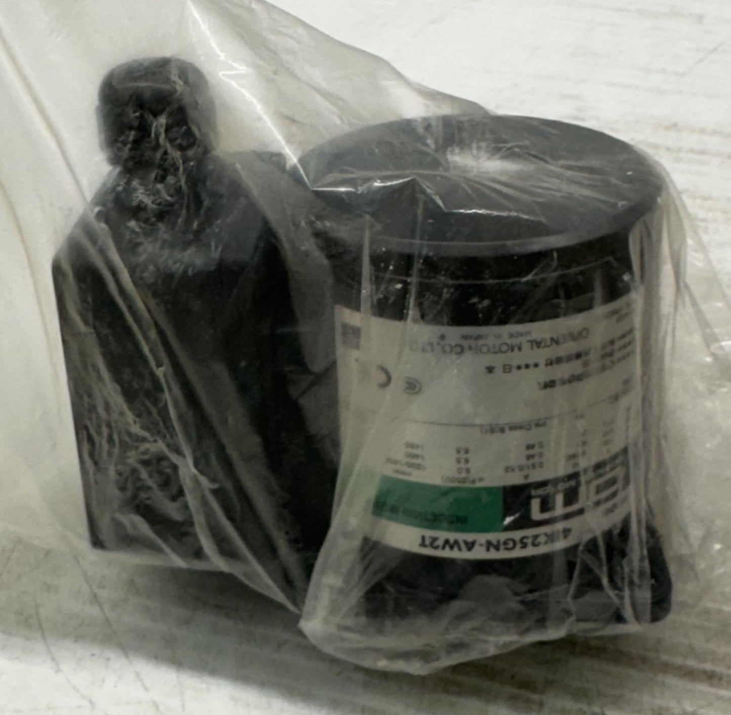 ORIENTAL MOTOR 4IK25GN-AW2TU INDUCTION GEAR MOTOR NEW NOB