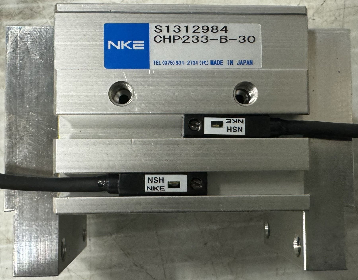 NKE CHP233-B-30 / CHP233B30 Air Chuck Parallel Square Type