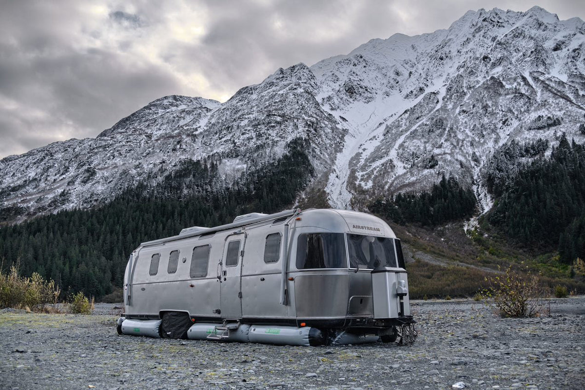 AIRSKIRTS inflatable RV skirting kit installed on travel trailer
