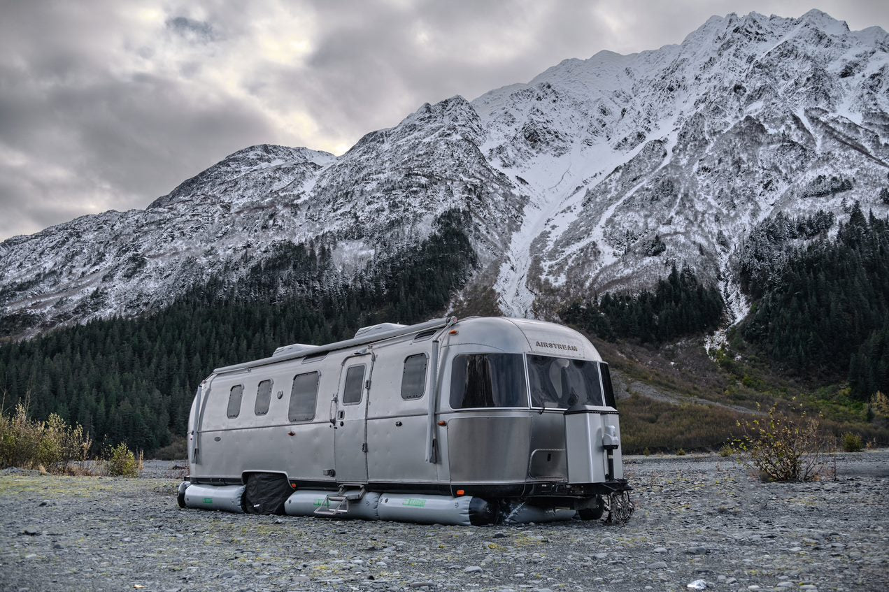 AIRSKIRTS inflatable RV skirting kit installed on travel trailer