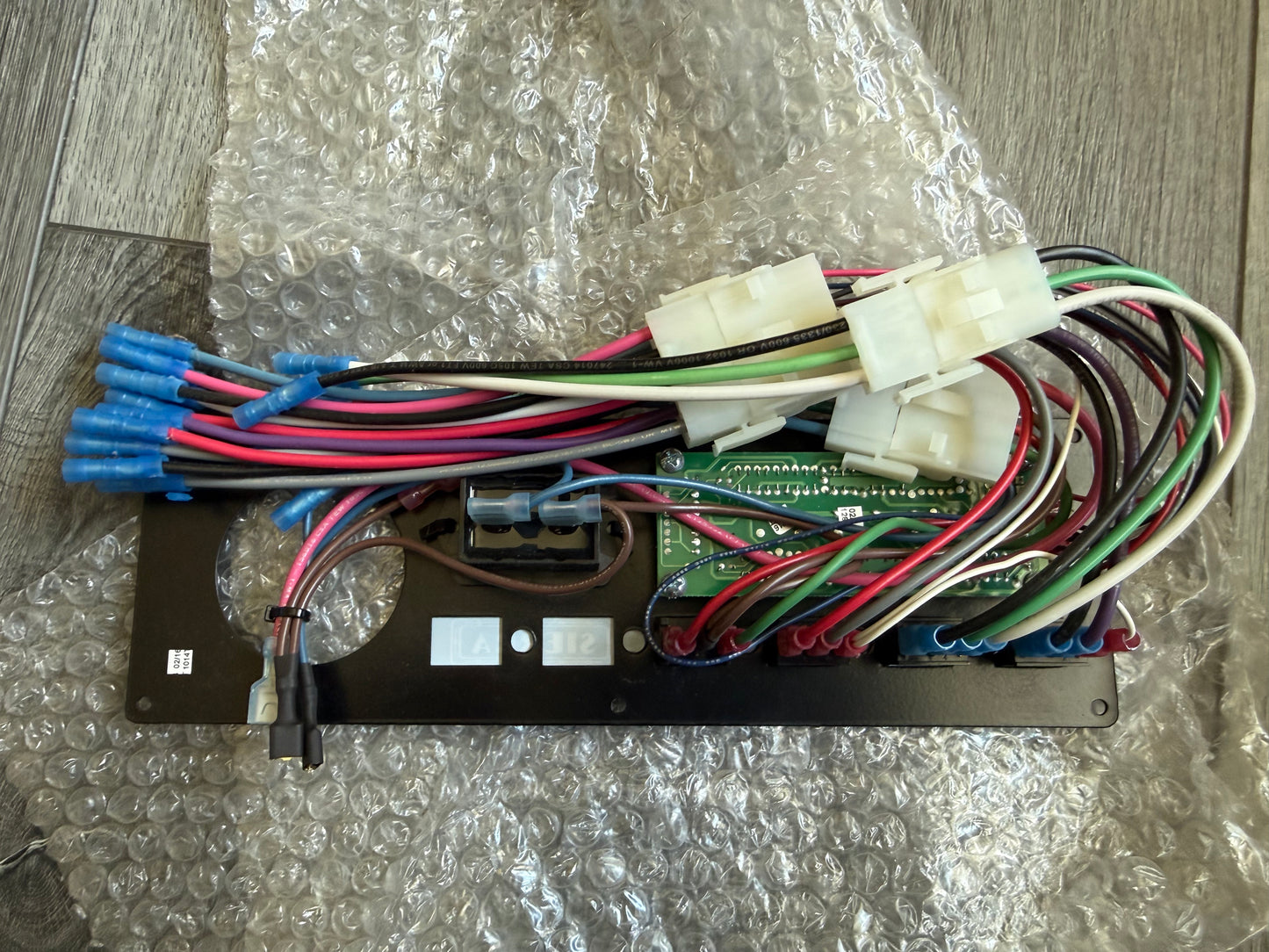 KIB M-Series Monitor Panel | M18-2-145SC | Sierra Custom Interiors