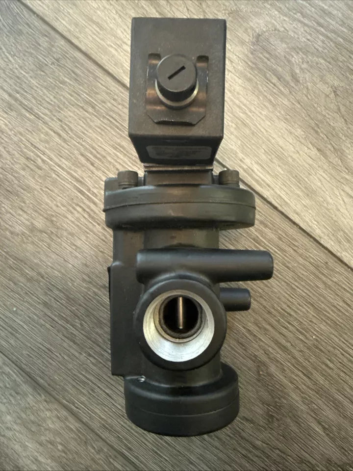 Norgren D1025C-CC Directional Control Poppet Valve 150 PSIG E20