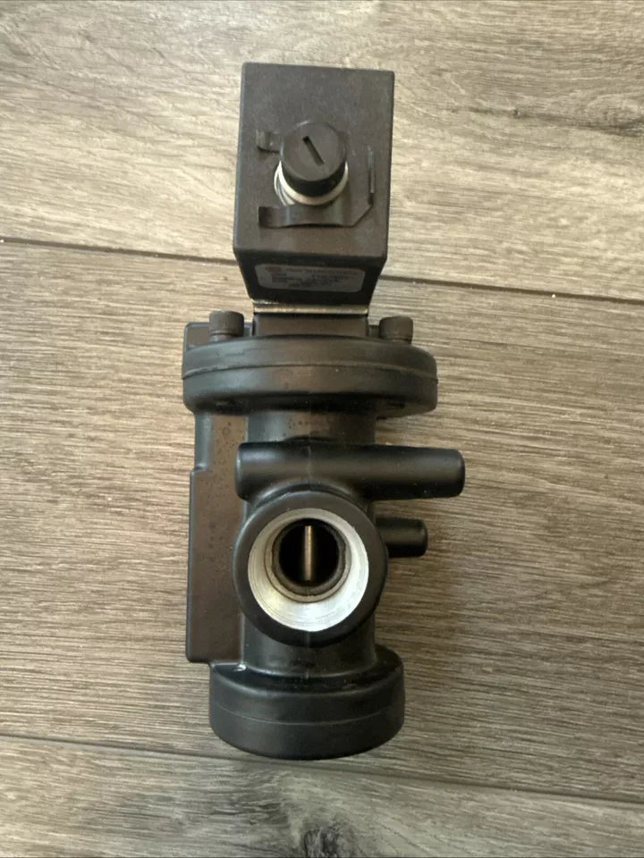 Norgren D1025C-CC Directional Control Poppet Valve 150 PSIG M19